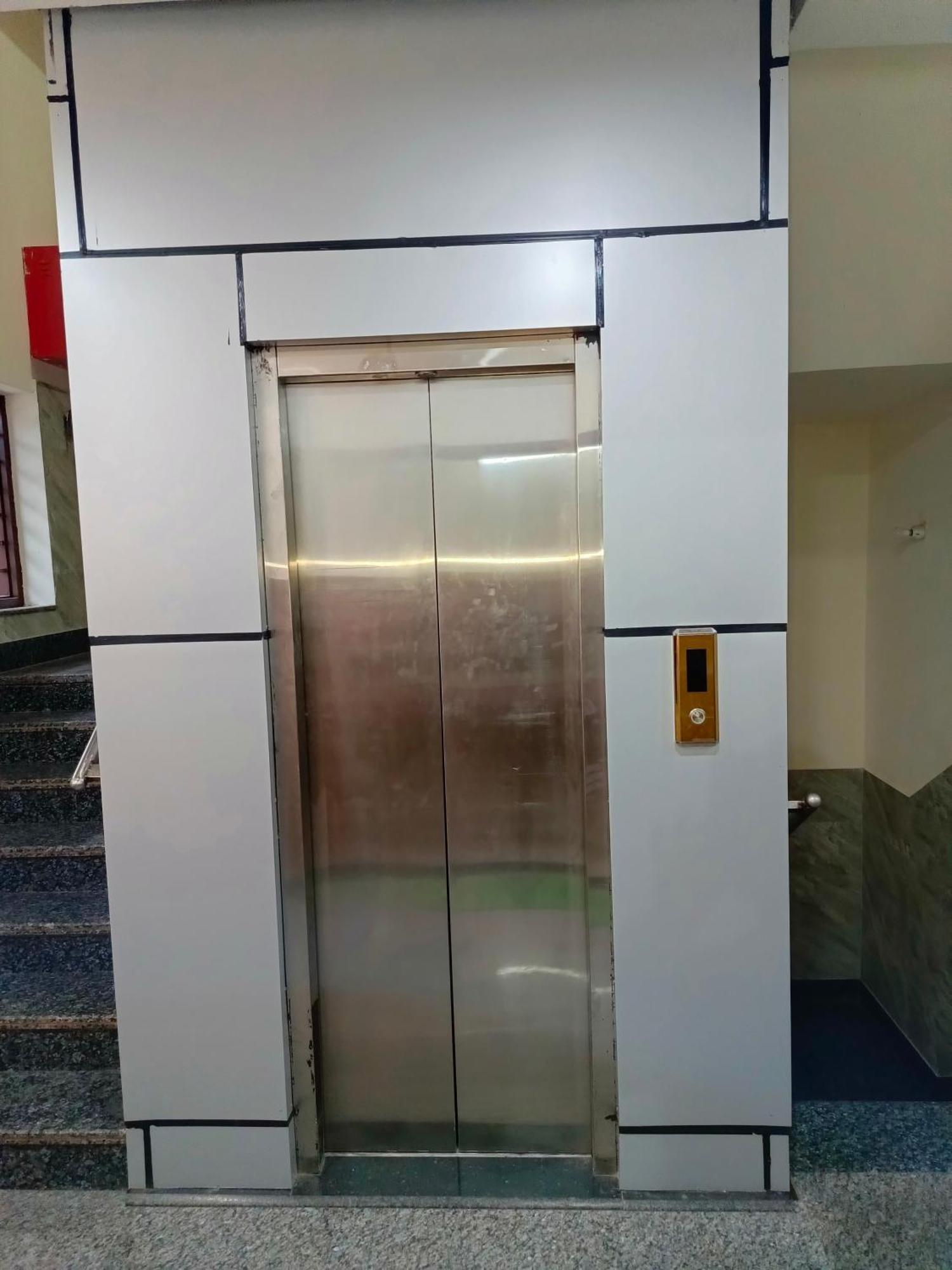Hotel Shri Girraj Residency Mathura Zewnętrze zdjęcie