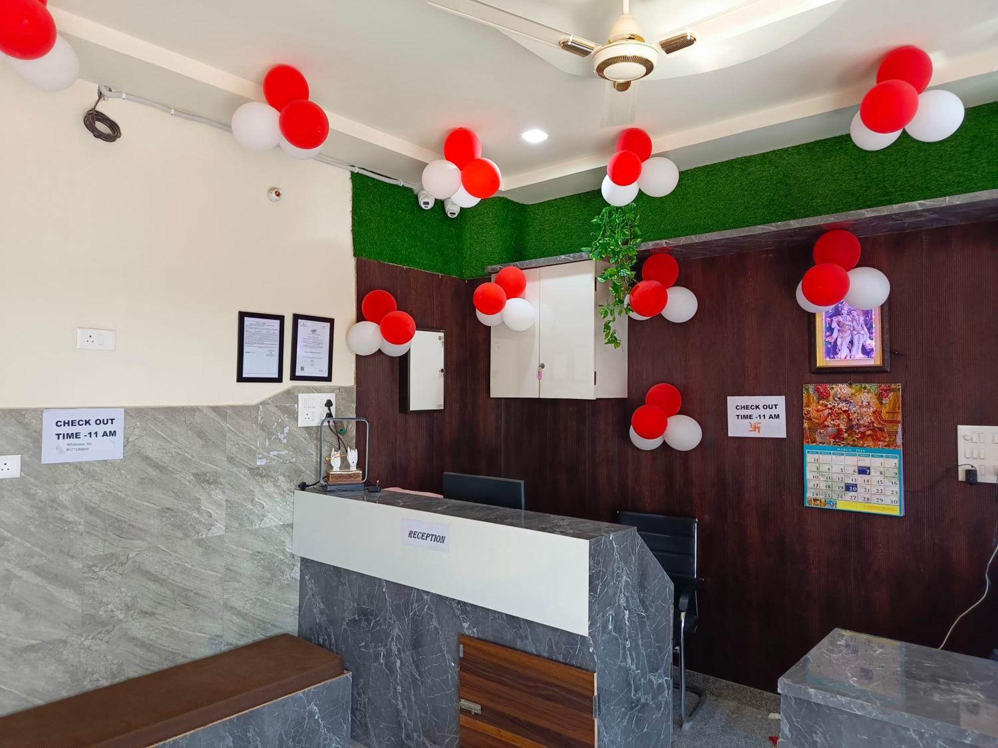 Hotel Shri Girraj Residency Mathura Zewnętrze zdjęcie