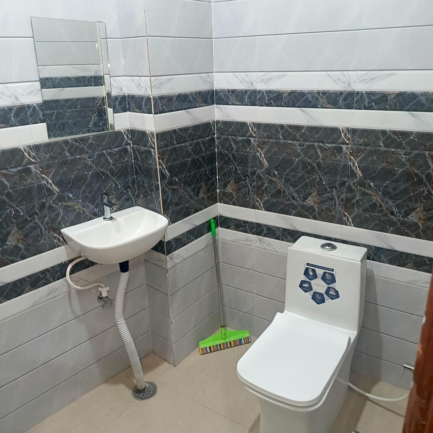 Hotel Shri Girraj Residency Mathura Zewnętrze zdjęcie